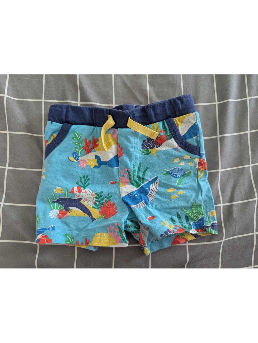 Boden ocean coral reef shorts